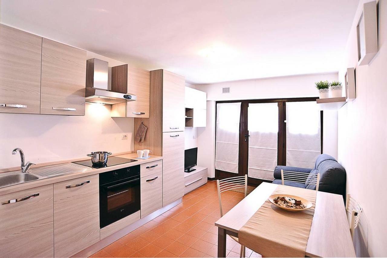 Il Rifugio Del Paguro Apartment ปอร์โตเรกานาติ ภายนอก รูปภาพ